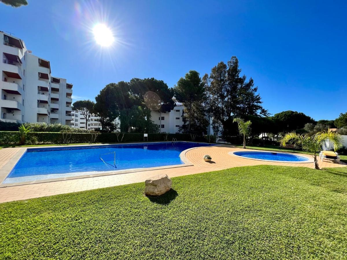 Vilamoura - Spacious With Swimming Pool & View Екстериор снимка